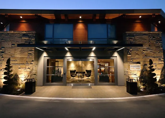 Qualicum Beach Inn